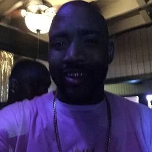 Meet your Posher, Derric